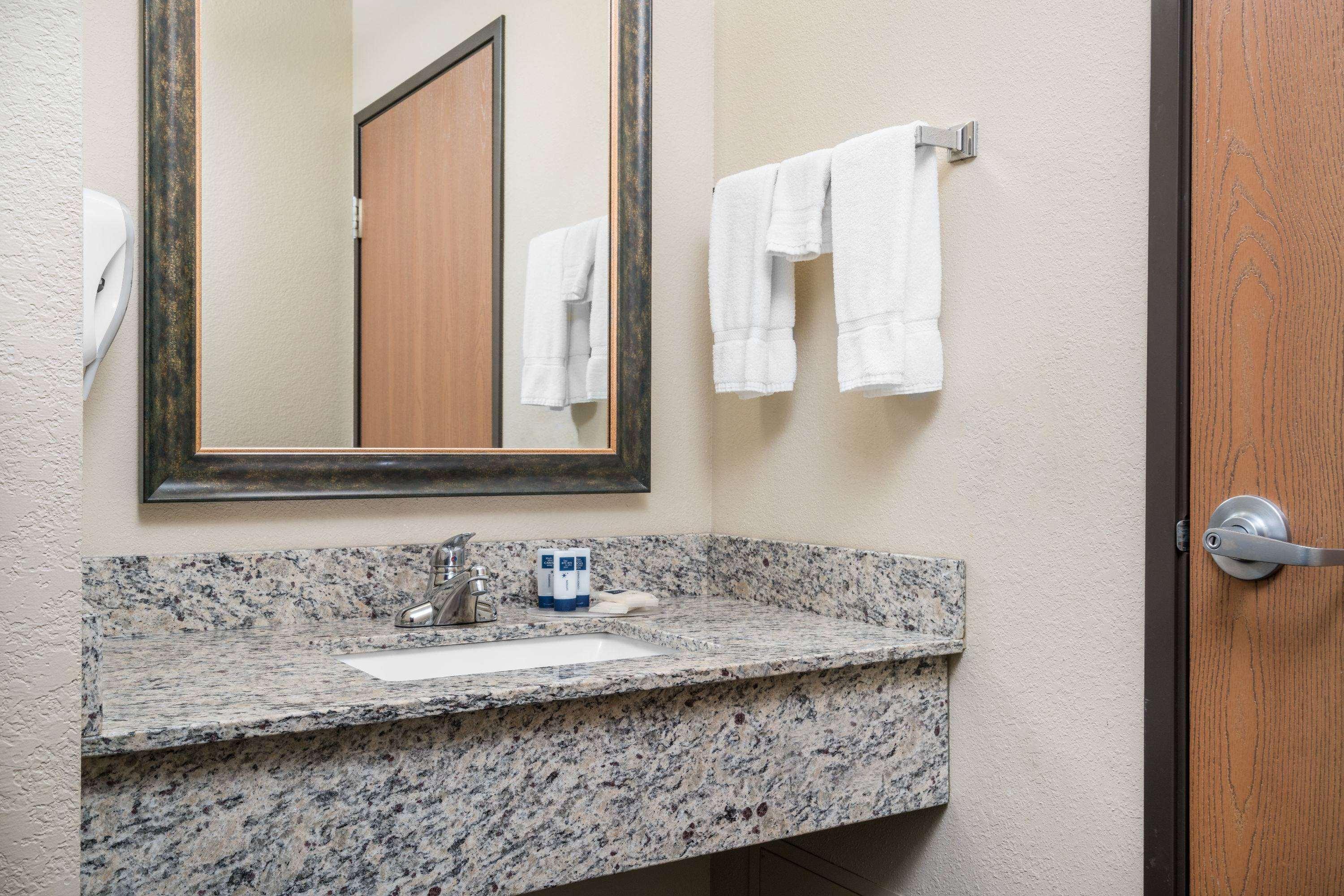 Americinn By Wyndham Fort Dodge Εξωτερικό φωτογραφία