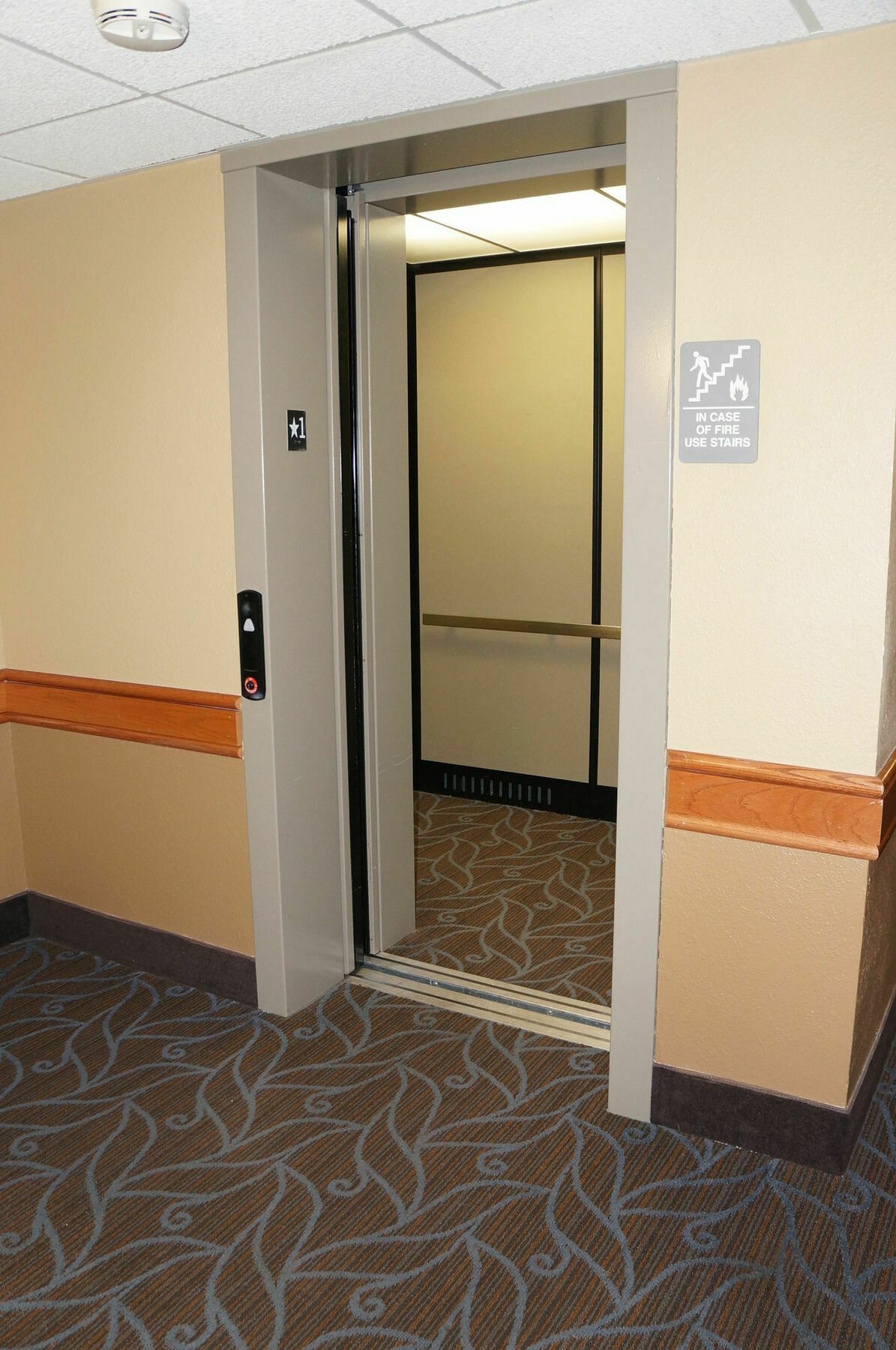 Americinn By Wyndham Fort Dodge Εξωτερικό φωτογραφία